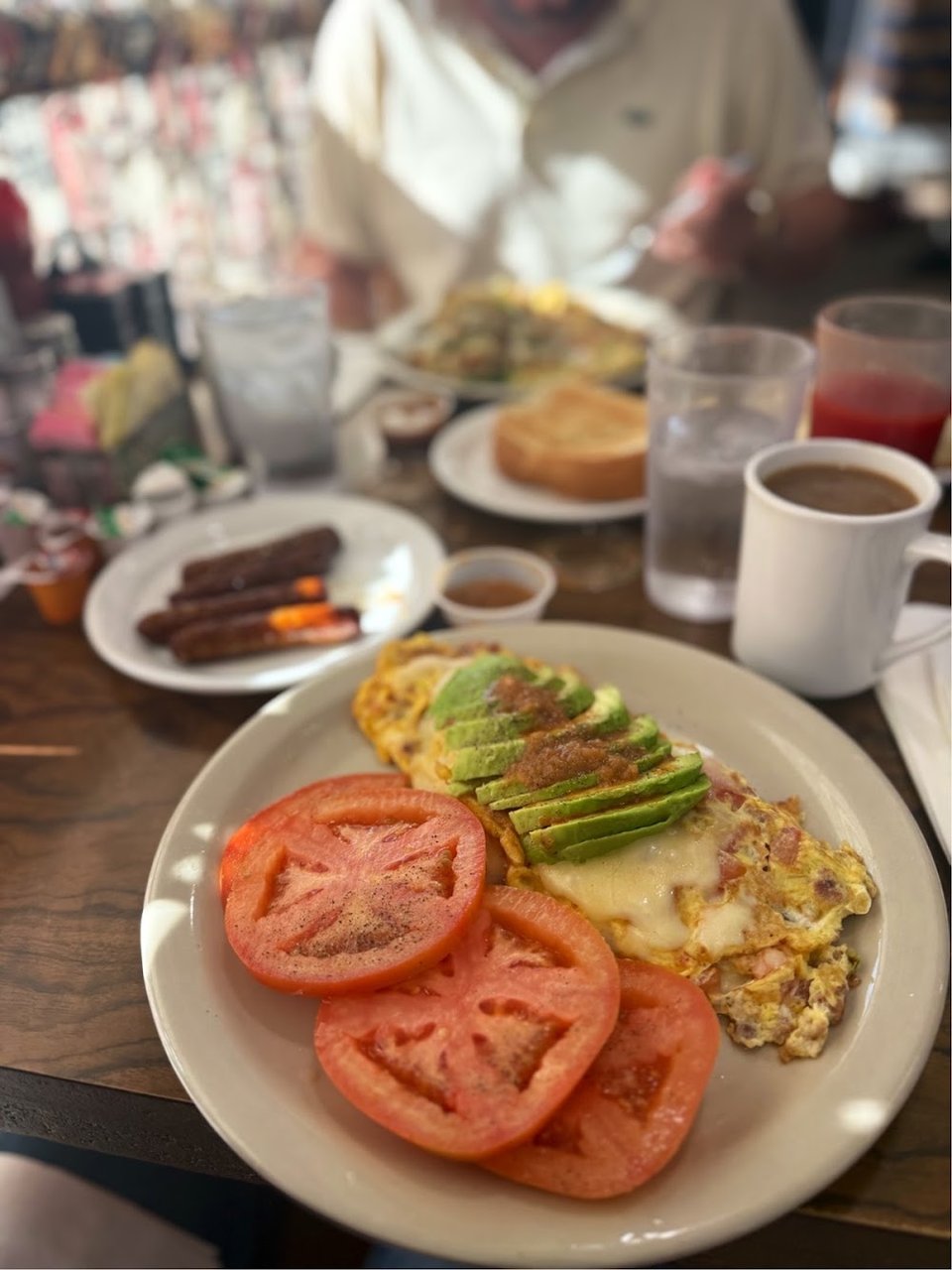 Avocado Omelette with Tomato Slices