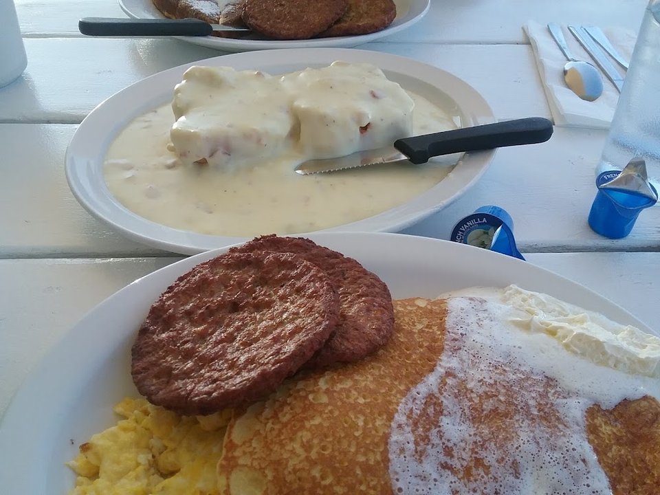 2 Pancakes 2 Eggs 2 Sausage